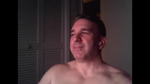 Snapshot of oceanmanx chatting on 05-26-26, 03:13 Ocean online show from 05-26-26, 03:13