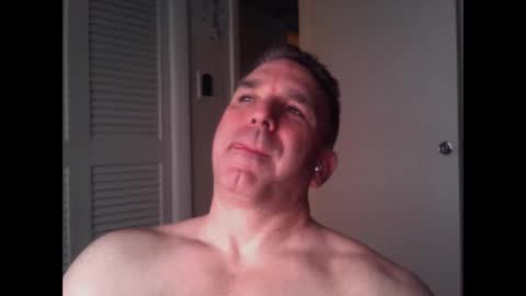 Snapshot of oceanmanx chatting on 05-31-26, 01:25 Ocean online show from 05-31-26, 01:25