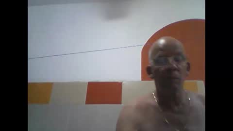 Snapshot of ocr51219 chatting on 12-14-24, 06:13 ocr51219 online show from 12-14-24, 06:13