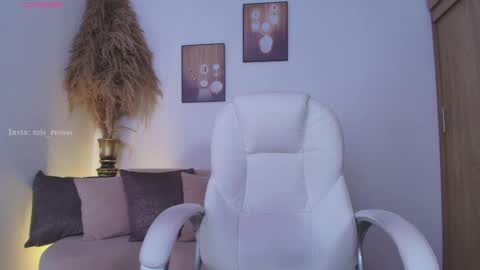 Snapshot of octavia_rouse chatting on 05-20-26, 08:04 independent model online show from 05-20-26, 08:04