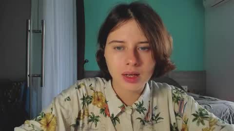 Evie online show from 12-16-24, 03:40