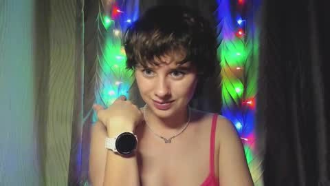 Evie online show from 11-01-25, 04:31