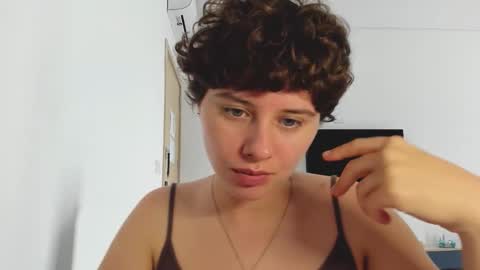 Evie online show from 02-09-26, 05:00