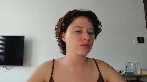 Evie online show from 04-14-26, 07:25