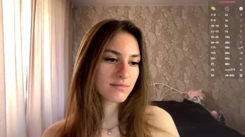 Mia online show from 09-25-25, 09:57