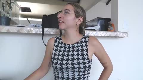 Val online show from 01-23-25, 03:22