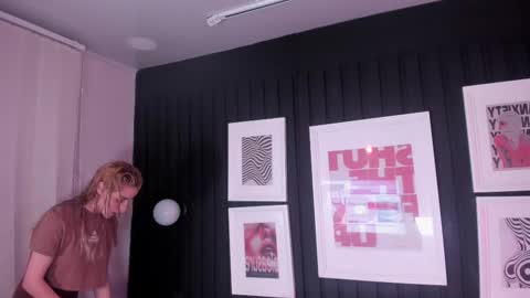 Ana  online show from 02-04-26, 10:43