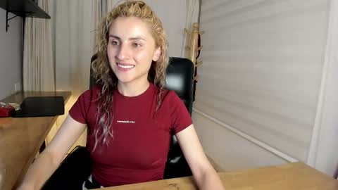 Ana  online show from 02-18-26, 10:33