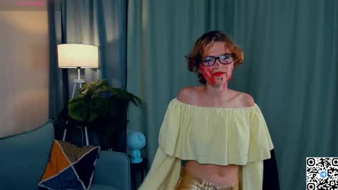 Snapshot of odettechurchwell chatting on 10-30-25, 03:30 Eli online show from 10-30-25, 03:30