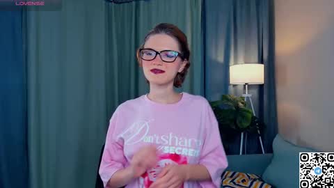 Snapshot of odettechurchwell chatting on 11-03-25, 03:41 Eli online show from 11-03-25, 03:41