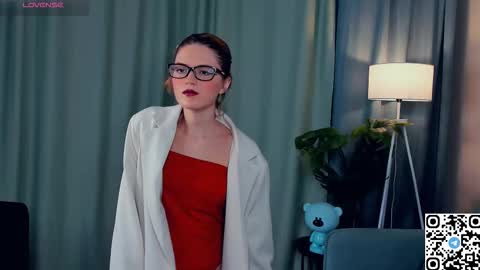 Snapshot of odettechurchwell chatting on 12-03-25, 03:47 Eli online show from 12-03-25, 03:47