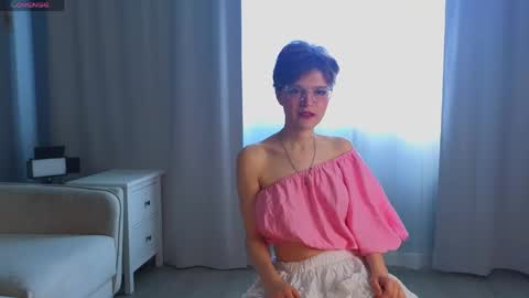 Snapshot of odettechurchwell chatting on 05-08-26, 04:18 Eli online show from 05-08-26, 04:18