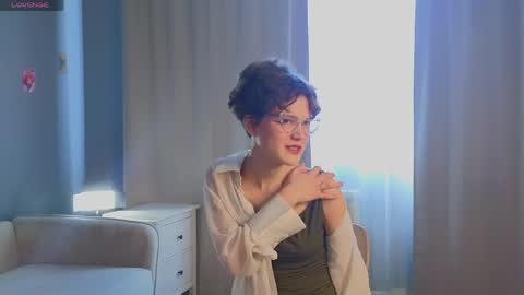 Snapshot of odettechurchwell chatting on 05-11-26, 04:07 Eli online show from 05-11-26, 04:07