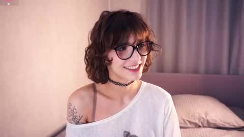 Thea online show from 12-17-25, 06:47