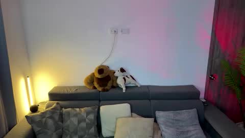 Snapshot of odin_blake chatting on 10-22-25, 02:45 ODIN online show from 10-22-25, 02:45