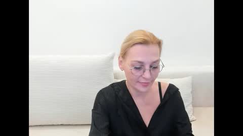 oeigesmik online show from 04-07-26, 09:54