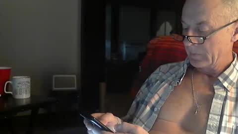 Snapshot of office_slr chatting on 12-15-24, 11:53 Officer online show from 12-15-24, 11:53