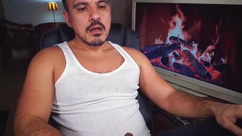 officeman7 online show from 12-25-24, 08:17