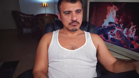 officeman7 online show from 01-02-25, 08:13