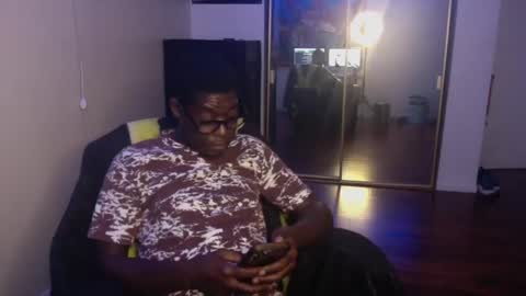 Money online show from 12-04-24, 05:49