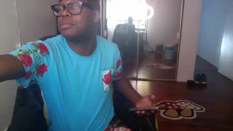 Money online show from 12-15-24, 10:47