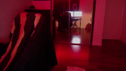 Money online show from 10-20-25, 10:27