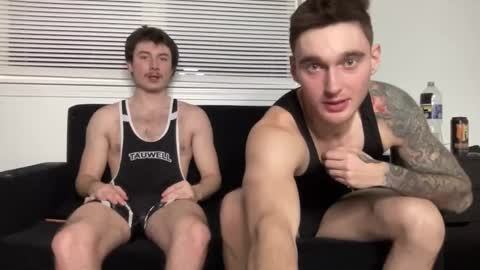 Snapshot of officialtommycash chatting on 12-21-25, 07:26 Tommy Cash online show from 12-21-25, 07:26