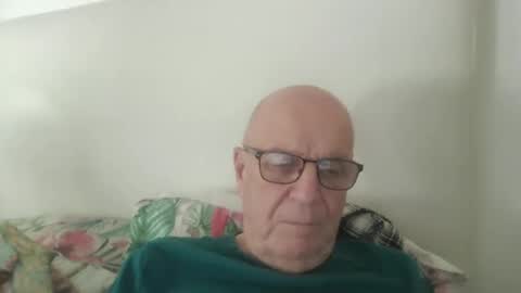 Snapshot of oggi95 chatting on 09-30-25, 12:54 oggi95 online show from 09-30-25, 12:54