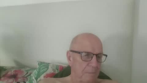 Snapshot of oggi95 chatting on 10-08-25, 02:25 oggi95 online show from 10-08-25, 02:25