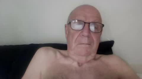 Snapshot of oggi95 chatting on 07-10-26, 06:17 oggi95 online show from 07-10-26, 06:17