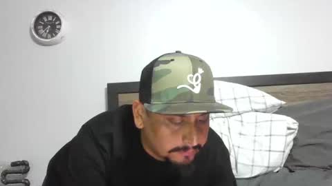 Snapshot of ogpala79 chatting on 05-31-26, 04:42 Ogpala79 online show from 05-31-26, 04:42