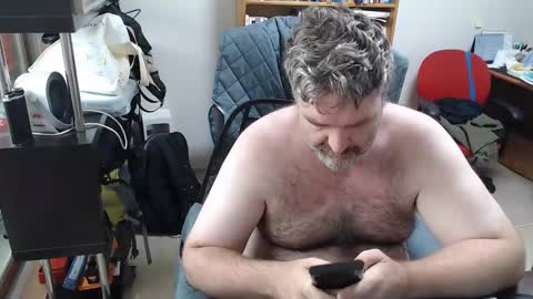 Woman message me men do not make demands and dont ask for pm only ladies. online show from 09-22-25, 02:02