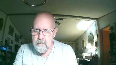 Snapshot of ogusbogus chatting on 11-23-25, 12:43 Maximus No Mo online show from 11-23-25, 12:43