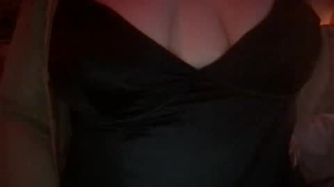 Snapshot of oh_evangeline chatting on 06-30-26, 08:59 oh_evangeline online show from 06-30-26, 08:59
