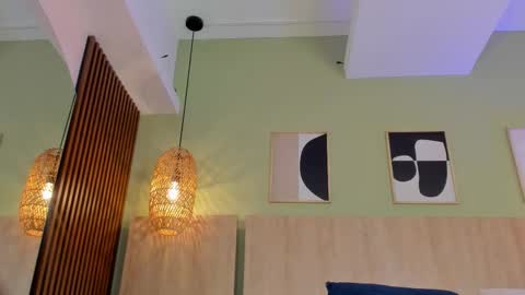 Holly online show from 11-11-25, 11:21