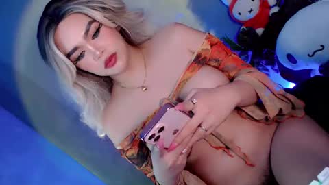 Flora  online show from 03-01-25, 10:45