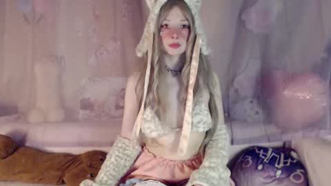 Milly online show from 10-23-25, 08:51