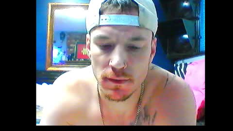 Snapshot of oh_you_know69 chatting on 12-09-24, 06:46 who dares  toss me some  tips lets have fun online show from 12-09-24, 06:46