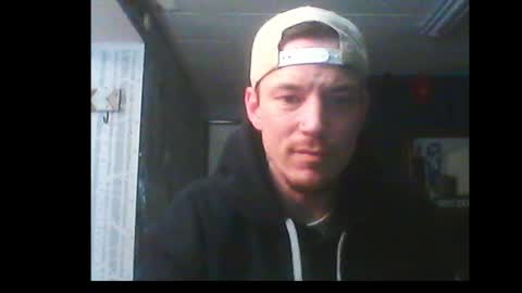 Snapshot of oh_you_know69 chatting on 12-31-24, 08:26 who dares  toss me some  tips lets have fun online show from 12-31-24, 08:26