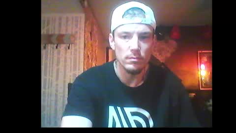 Snapshot of oh_you_know69 chatting on 01-02-25, 02:00 who dares  toss me some  tips lets have fun online show from 01-02-25, 02:00