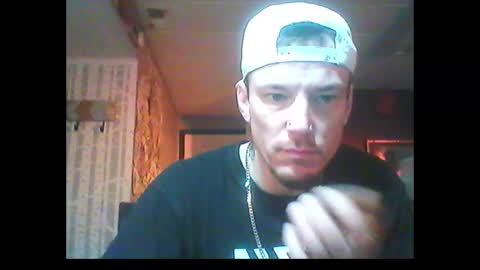 Snapshot of oh_you_know69 chatting on 01-02-25, 09:18 who dares  toss me some  tips lets have fun online show from 01-02-25, 09:18