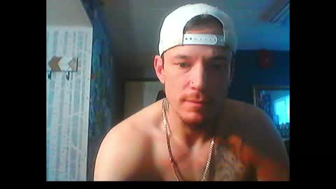 Snapshot of oh_you_know69 chatting on 01-06-25, 09:43 who dares  toss me some  tips lets have fun online show from 01-06-25, 09:43