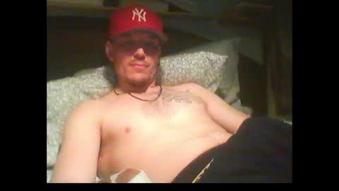 Snapshot of oh_you_know69 chatting on 02-21-25, 05:02 who dares  toss me some  tips lets have fun online show from 02-21-25, 05:02
