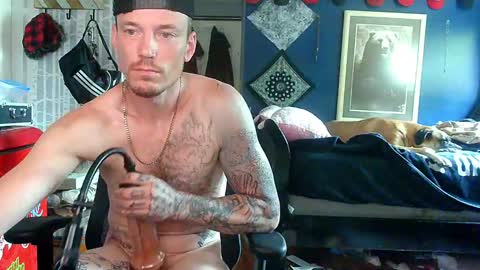 Snapshot of oh_you_know69 chatting on 09-09-25, 11:37 who dares  toss me some  tips lets have fun online show from 09-09-25, 11:37