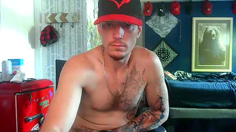 Snapshot of oh_you_know69 chatting on 09-22-25, 09:17 who dares  toss me some  tips lets have fun online show from 09-22-25, 09:17
