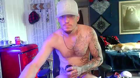 Snapshot of oh_you_know69 chatting on 10-11-25, 06:39 who dares  toss me some  tips lets have fun online show from 10-11-25, 06:39