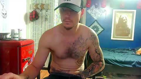 Snapshot of oh_you_know69 chatting on 10-24-25, 06:59 who dares  toss me some  tips lets have fun online show from 10-24-25, 06:59