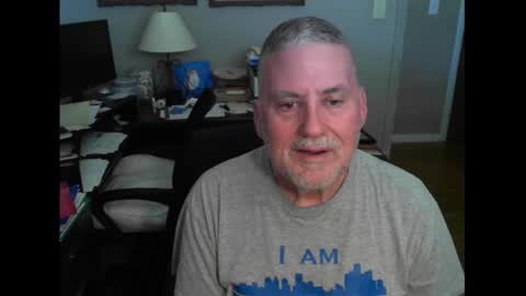 Snapshot of ohfukitsbob chatting on 09-15-25, 02:28 ohfukitsbob online show from 09-15-25, 02:28