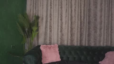 Julia online show from 02-09-25, 05:40