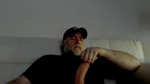 Snapshot of ohhhbillyyy chatting on 06-16-26, 11:40 Billy Bear online show from 06-16-26, 11:40